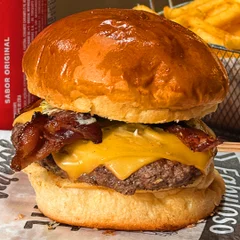 P.C.Q.B | PÃO + CARNE + QUEIJO + BACON 
