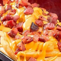 Porção de Batata Frita com Cheddar e Bacon - 500gr