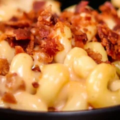 Macarrão cheddar e bacon