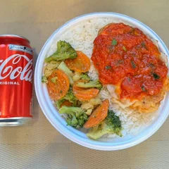 Frango Parmegiana & Legumes + lata Coca normal + R$ 14,99 leve outra marmitex