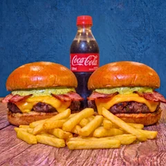 2x Bacon Burger + 1x Batata P + 1x Coca-Cola 200ml