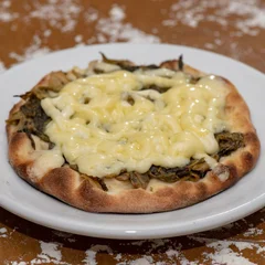 Esfiha de Escarola com Mussarela