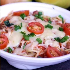 MACARRÃO RECHEADO NA CHAPA