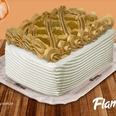 Bolo Doce de Leite com Abacaxi