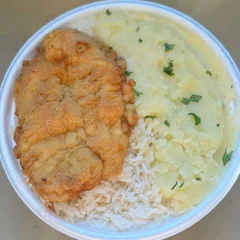 Frango Empanado & Purê + R$ 18,99 leve outra marmitex