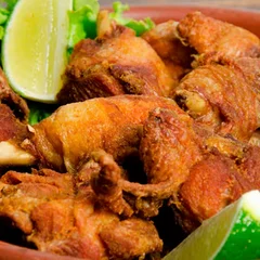 FRANGO A PASSARINHO PORÇÃO