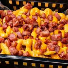 Batata com cheddar e bacon em cubos 200g