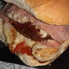 111 - Especial Big Meio A Meio (Frango E Hamburguer)