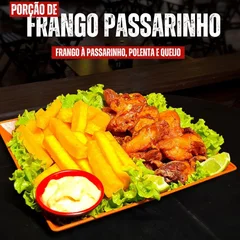 FRANGO A PASSARINHO POLENTA E QUEIJO