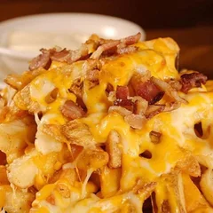 Batata Frita 260g c/ Cheddar Cremoso e Bacon