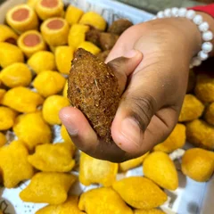 25 UNIDADES - SALGADOS FRITOS MISTO IDEAL PARA SEU CAFÉ