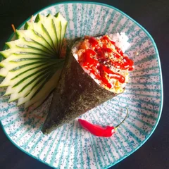 Temaki Salmão com Pimenta e Cebolinha