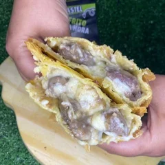Pastel 63 - Coração com catupiry